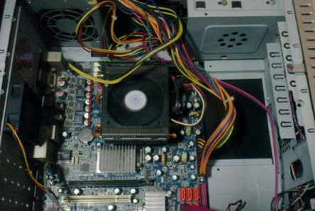 台式电脑风扇声音大的修复方法