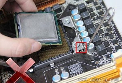 台式机CPU的正确安装教程