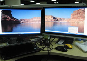 Win7系统电脑设置双显示器屏幕显示的操作方法