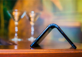 国产厂商柔宇科技发布折叠手机FlexPai柔派 比三星更早