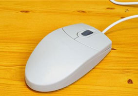 鼠标右键计算机图标没有属性选项的解决方法