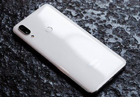 魅族发布魅族Note9手机 搭载骁龙675起售价1398元