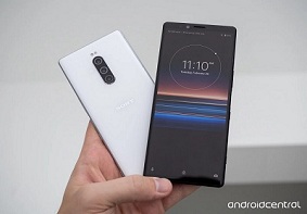 7月12日，售价950美元的索尼Xperia 1登录美国市场