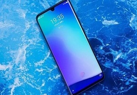 鲁大师7月新机性能榜：中兴AXON 10 Pro 5G排名第一,跑分超40万