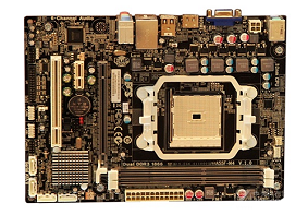 精英A55F-M4主板如何进入BIOS设置U盘启动模式呢？